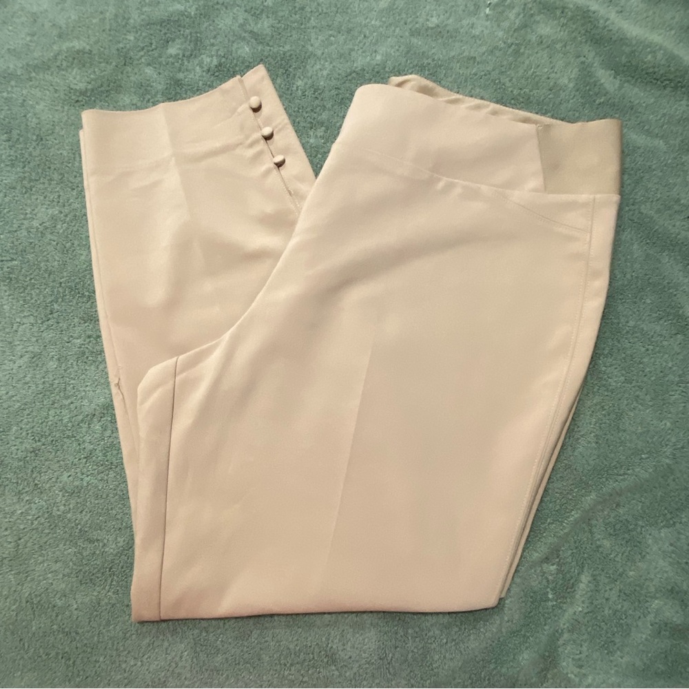 Investments ladies tan stretchy wasted pants; vintage - like new condition!
